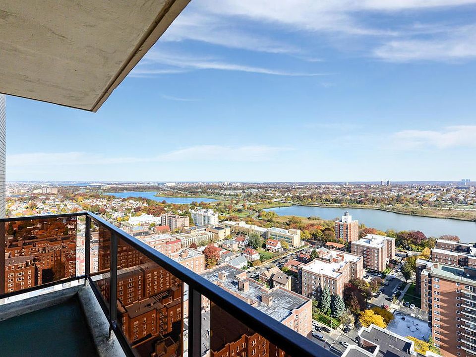 1st image of 110-11 Queens Blvd #28H