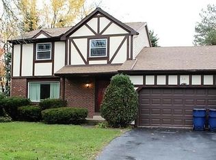 231 Robin Rd, Buffalo, NY 14228