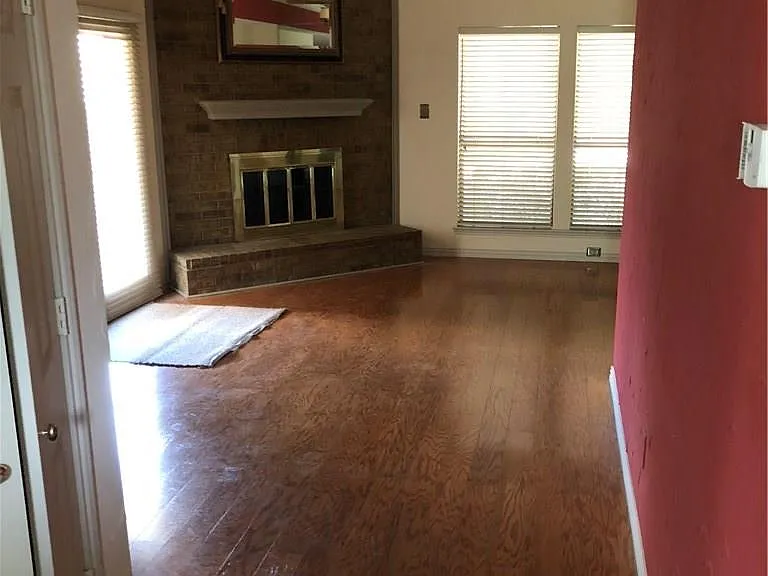 55 Morrow Dr — Photo 1