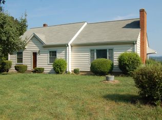 540 Crestland Dr, Roanoke, VA 24019