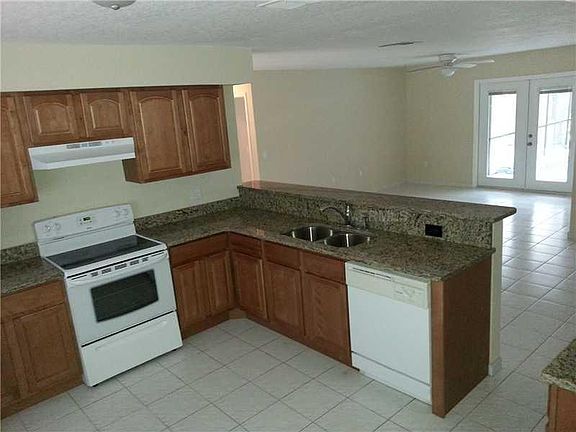 4th image of 8140 Brocatel Ct