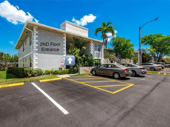 430 NE 210th Circle Ter #3-201, Miami, FL 33179