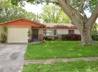 8277 Lark St, Seminole, FL 33777