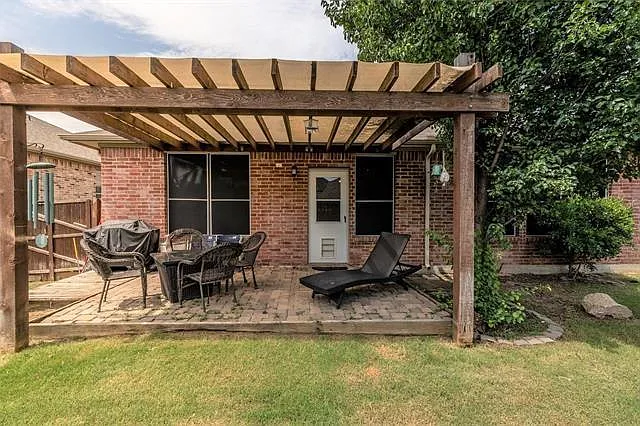 8957 Silent Brook Ln — Photo 32
