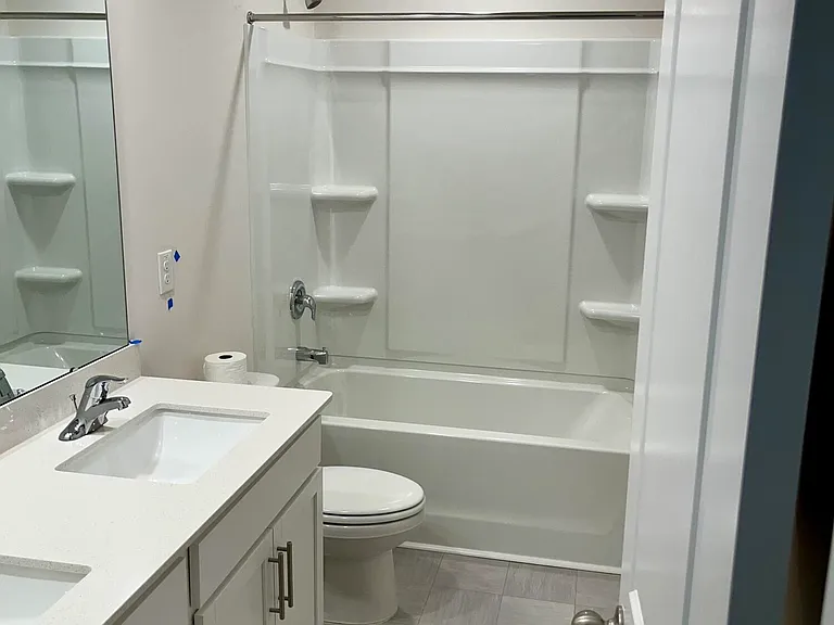 298 Robert Pl — Photo 15