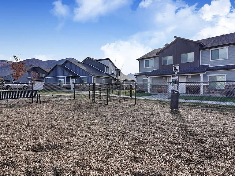 Patriot Pointe — Photo 40