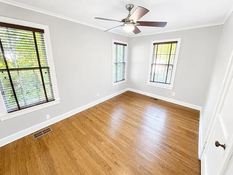 4204 Fairfield Ave — Photo 7