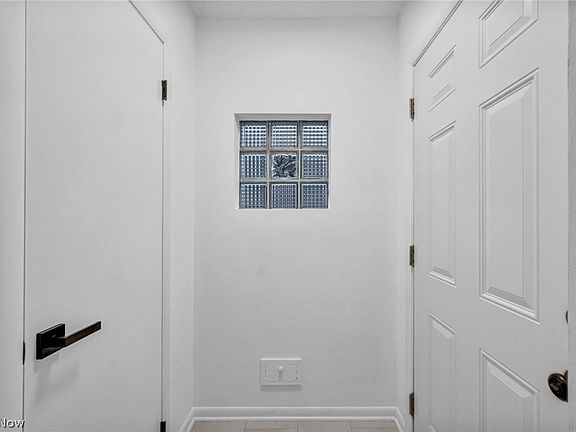 5th image of 6104 Turney Rd