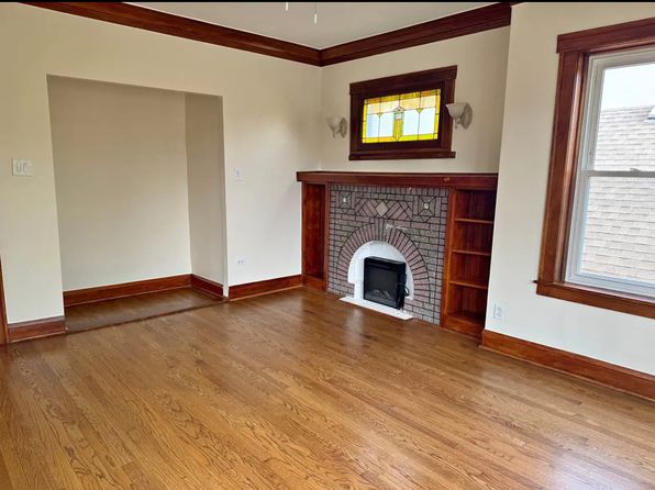 5234 W School St APT 2