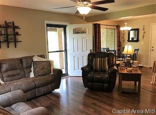 335 S Durkin Dr, Springfield, IL 62704