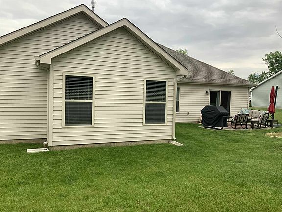 4th image of 414 Ironwood Ln