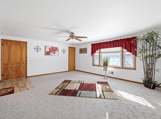 8236 W Grantosa Dr, Milwaukee, WI