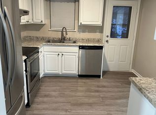 16720 NW Highway 45, Parkville, MO 64152