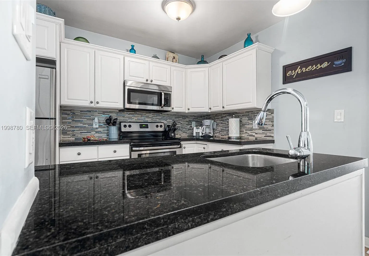Lauderdale Beach Ext — Photo 2