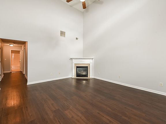 5th image of 1580 New Orleans Way