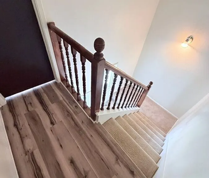 1202 Royal Crest Dr — Photo 31