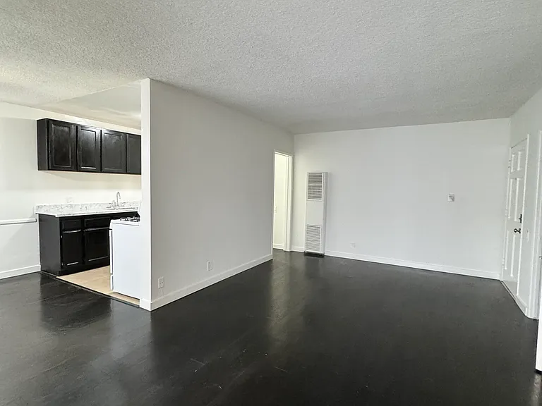 7530 Fountain Ave #3 — Photo 5