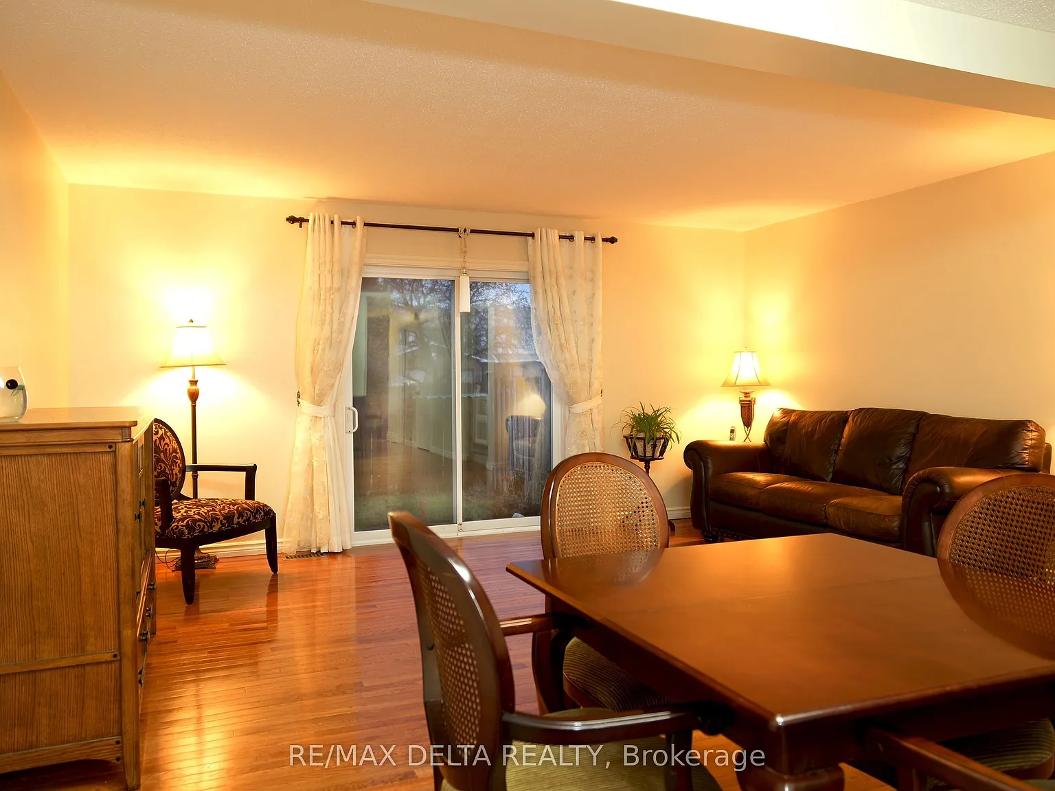 3 bed, $2,450 — Photo 3