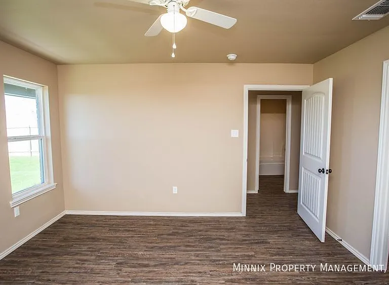2508 N Avenue P — Photo 23