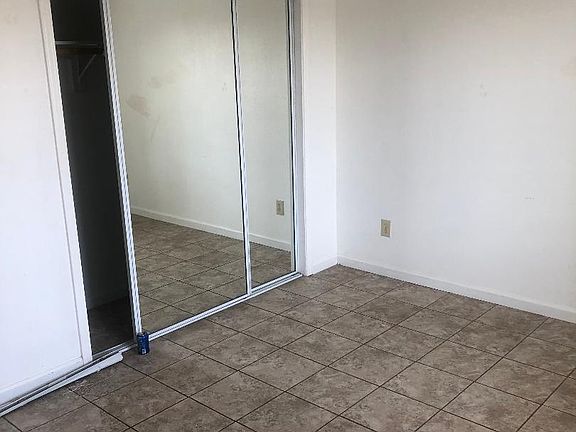 4th image of 101 E Lang St #C