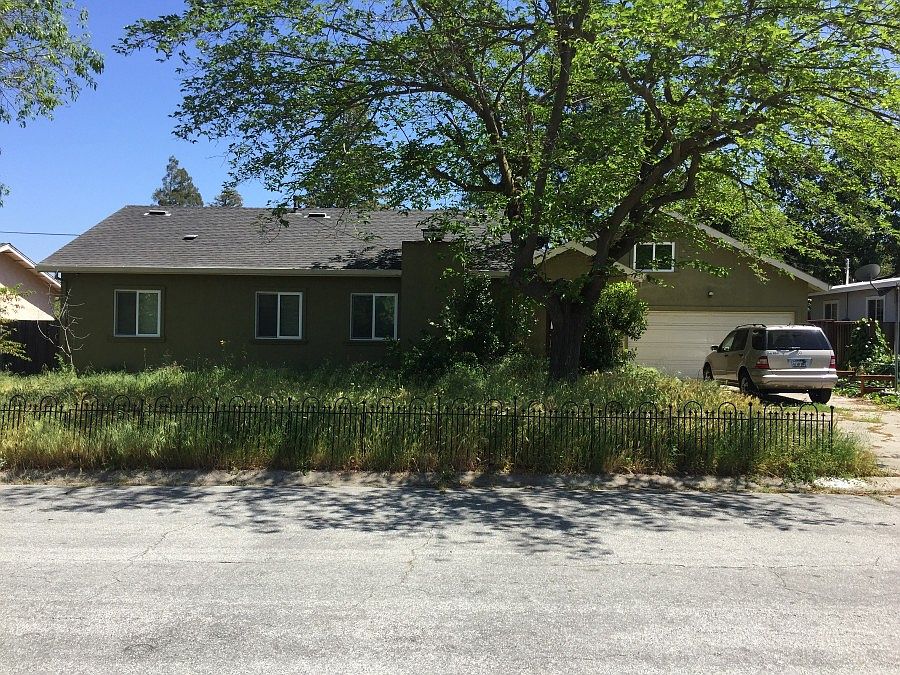 1st image of 13338 Fontaine Dr