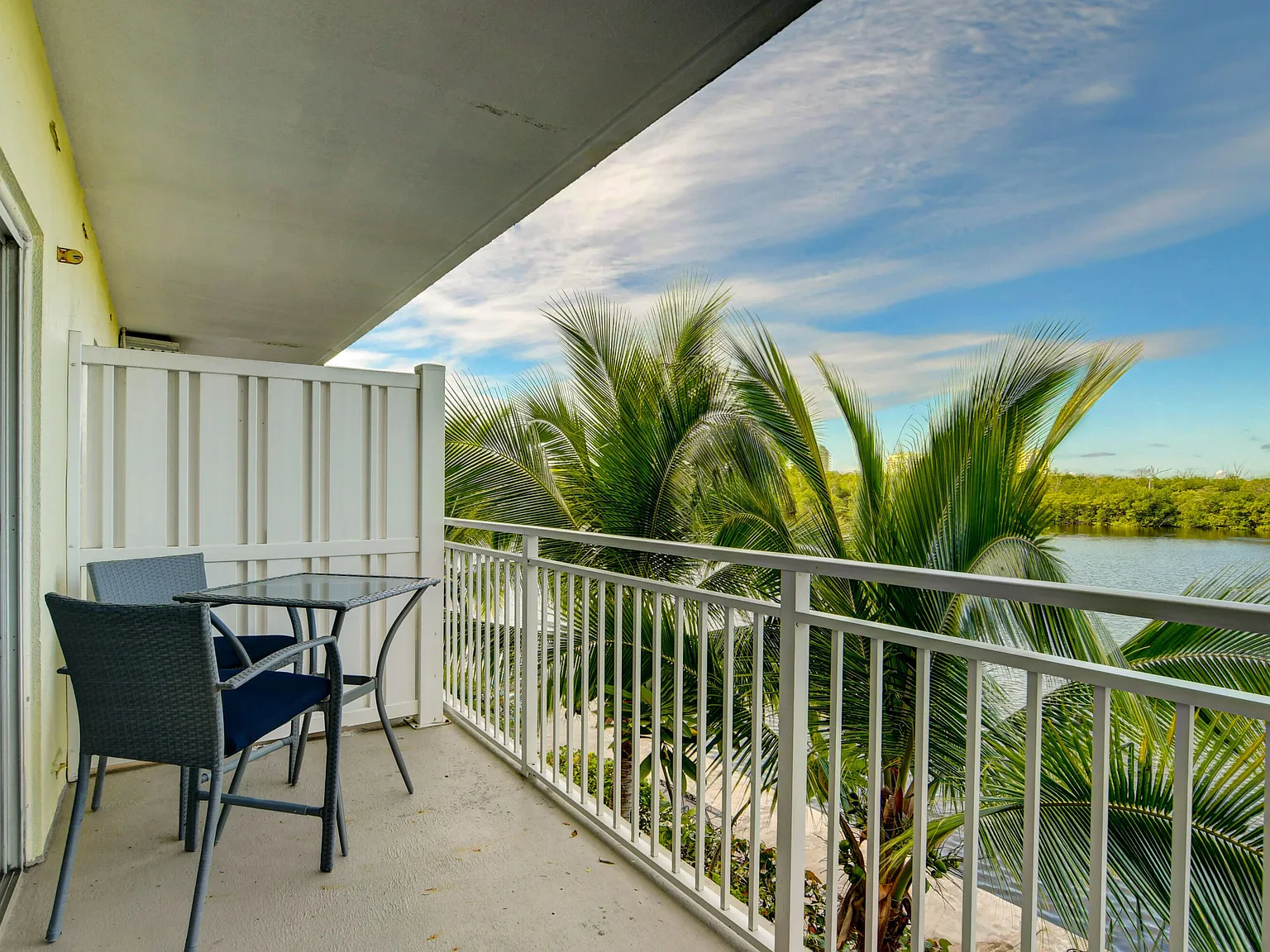 1 bed, 1.0 bath, 702 sqft, $3,500 — Photo 3