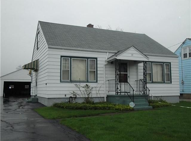 1st image of 119 Chaplin Dr