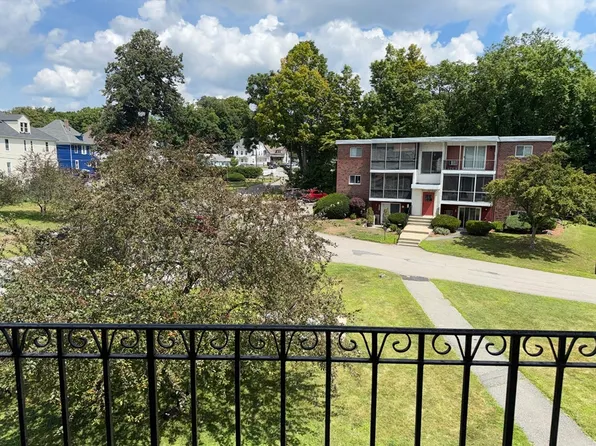 144 West St APT 25, Leominster, MA 01453