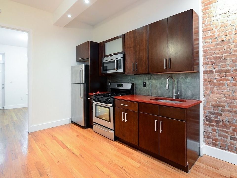 1st image of 694 Franklin Ave #22X