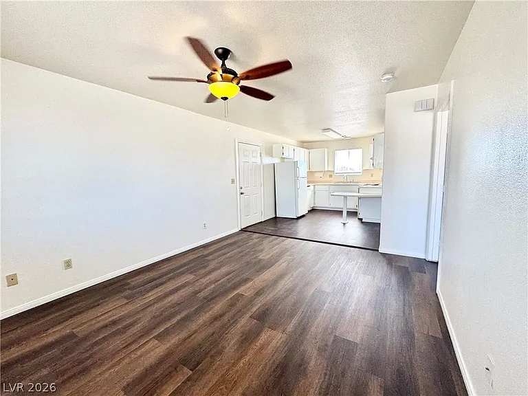 1861 Haiwee St #C — Photo 3