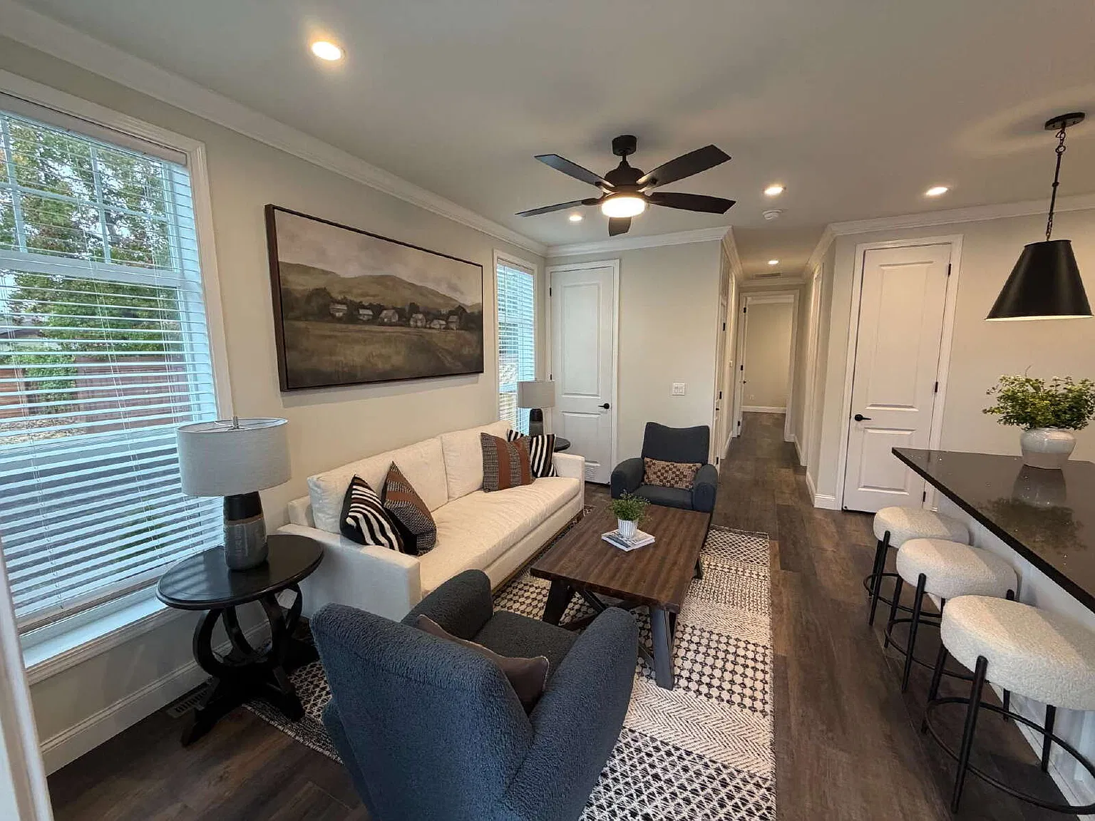 2 bed, 1.5 bath, 800 sqft, $2,900 — Photo 3
