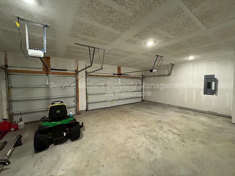 7982 Silver Maple Dr — Photo 30