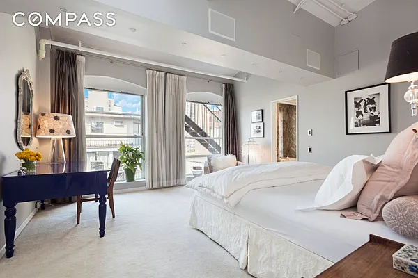 Rented by Compass | media 4