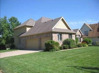 1407 S 217th Ave, Elkhorn, NE 68022