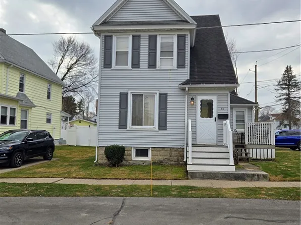 50 Aspen St, Auburn, NY 13021