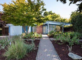 2416 Laura Ln, Mountain View, CA 94043