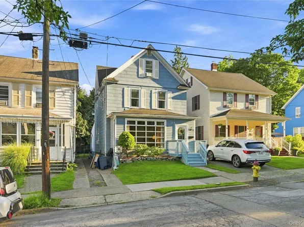 15 Maple Street, Newburgh, NY 12550