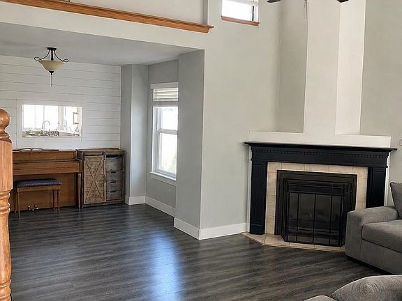 3rd image of 1500 Delphic Way