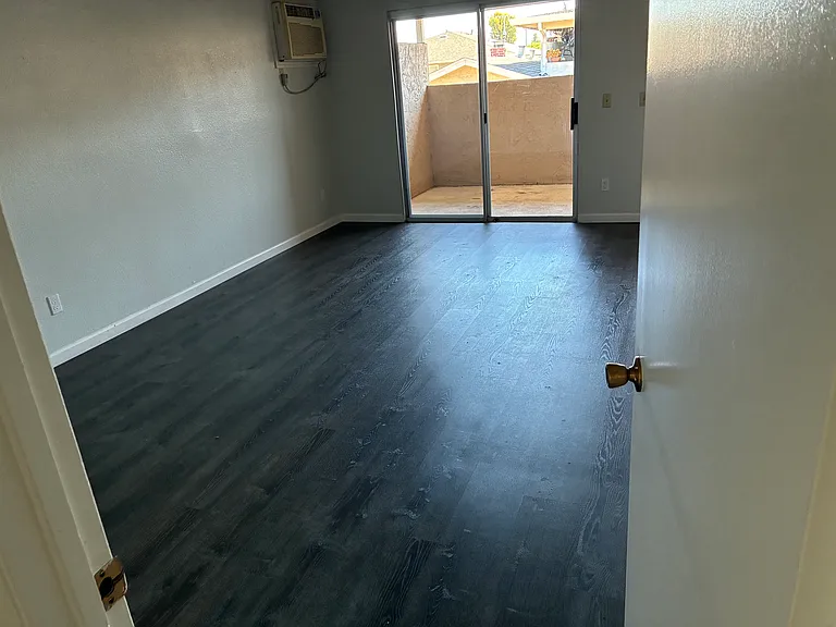 868 Canfield Ctsan #3 — Photo 2