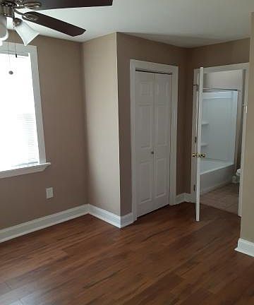2nd image of 2216 Mithra St