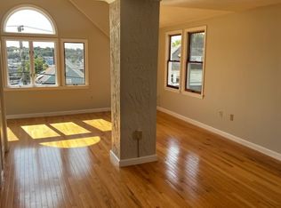 16 Friend St APT 3, Gloucester, MA 01930
