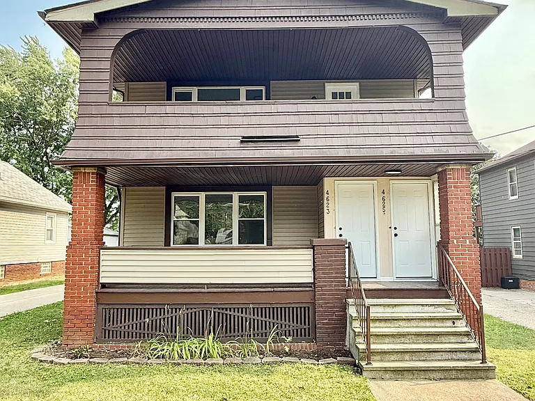 4623 Behrwald Ave — Photo 1