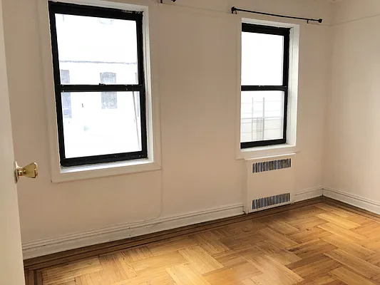 Rented by Lang Realty LLC | media 3