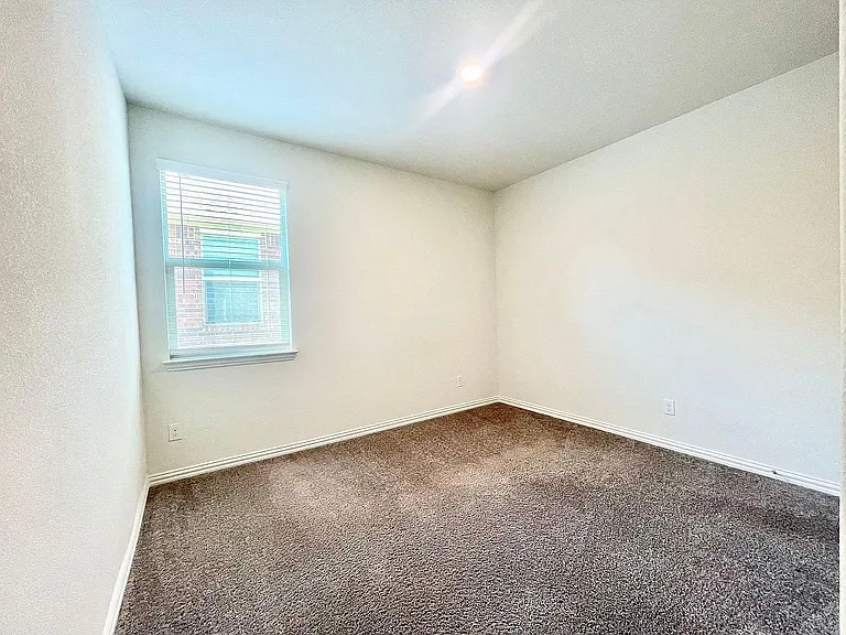 4619 Cleves Ave — Photo 16