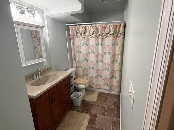5th image of 742 W Kilgore Rd APT 106