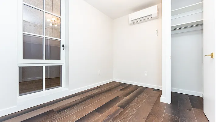 Rented by Nooklyn NYC LLC | media 11