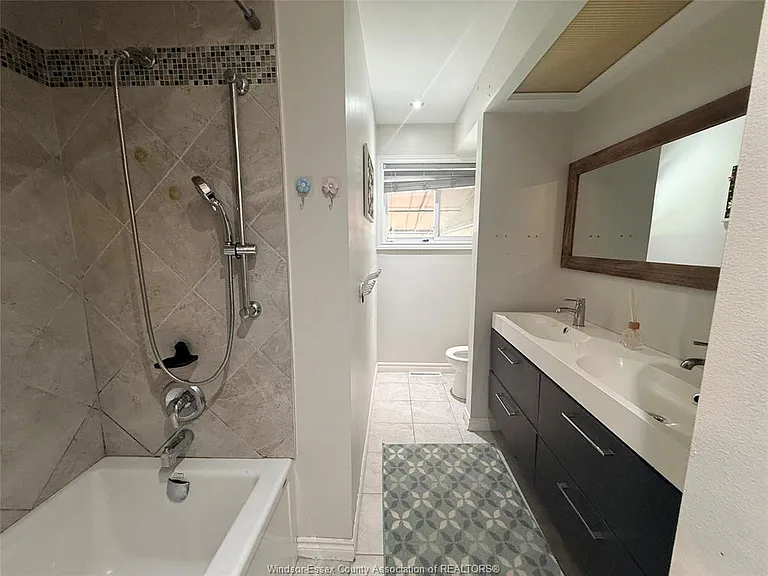 2450 Academy Dr #MAIN FLOOR — Photo 7