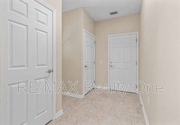 6148 N Imperial Point — Photo 6