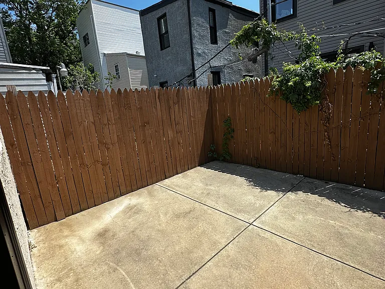 2659 Emerald St — Photo 6