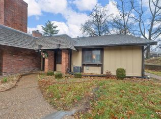 2636 Hampton Rd UNIT 2D, Saint Charles, MO 63303